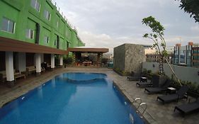 Whiz Prime Hotel Kelapa Gading